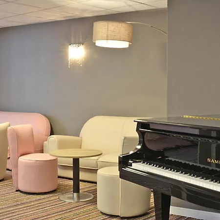 Hotel Croix Des Bretons - Pyrenees 3*