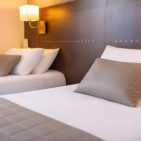 Hotell Croix Des Bretons - Pyrenees