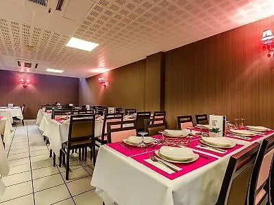 Hotell Croix Des Bretons - Pyrenees 3*