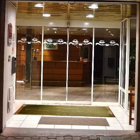 Croix Des Bretons - Pyrenees Hotel Lourdes