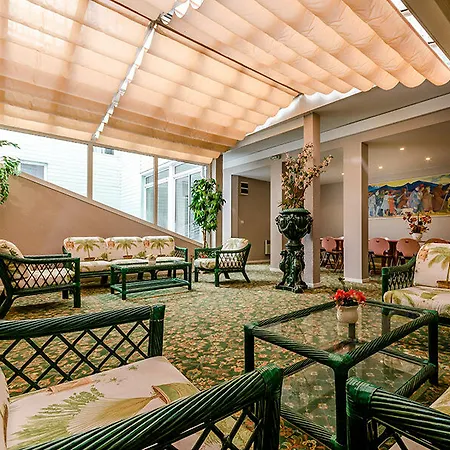 Hotel Croix Des Bretons - Pyrenees 3*