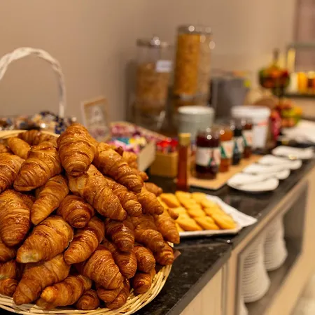 Croix Des Bretons - Pyrénées Hotel 3*