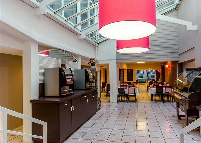 Croix Des Bretons - Pyrénées Hotel Lourdes