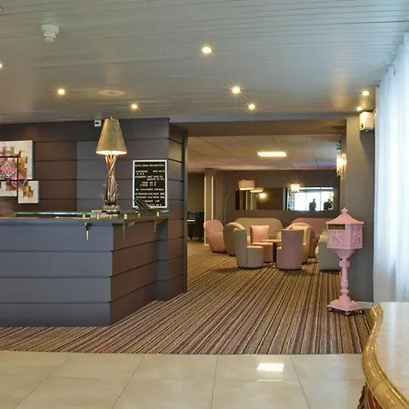 Hotel Croix Des Bretons - Pyrenees 3*