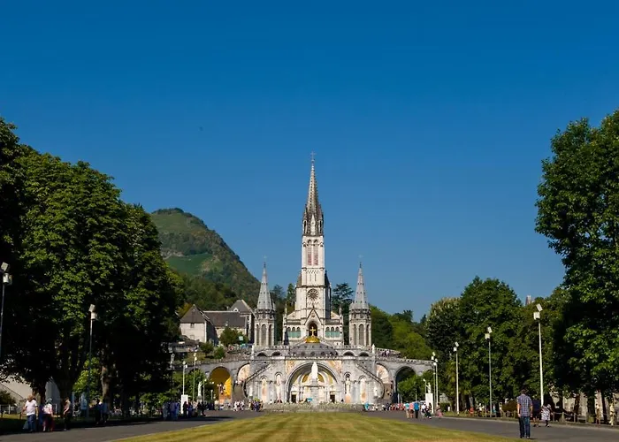 Croix Des Bretons - Pyrenees Лурд
