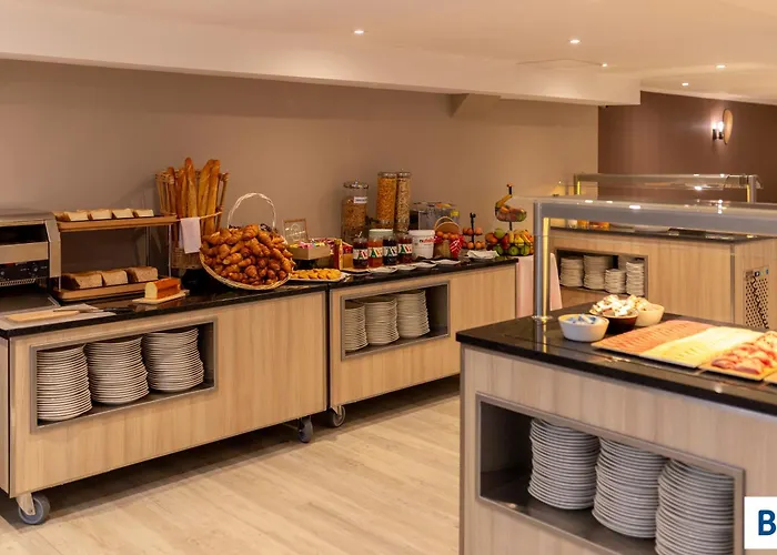 Отель Croix Des Bretons - Pyrenees 3*