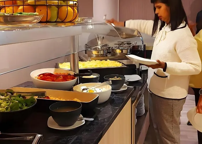 Отель Croix Des Bretons - Pyrenees