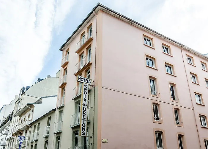 Отель Croix Des Bretons - Pyrenees